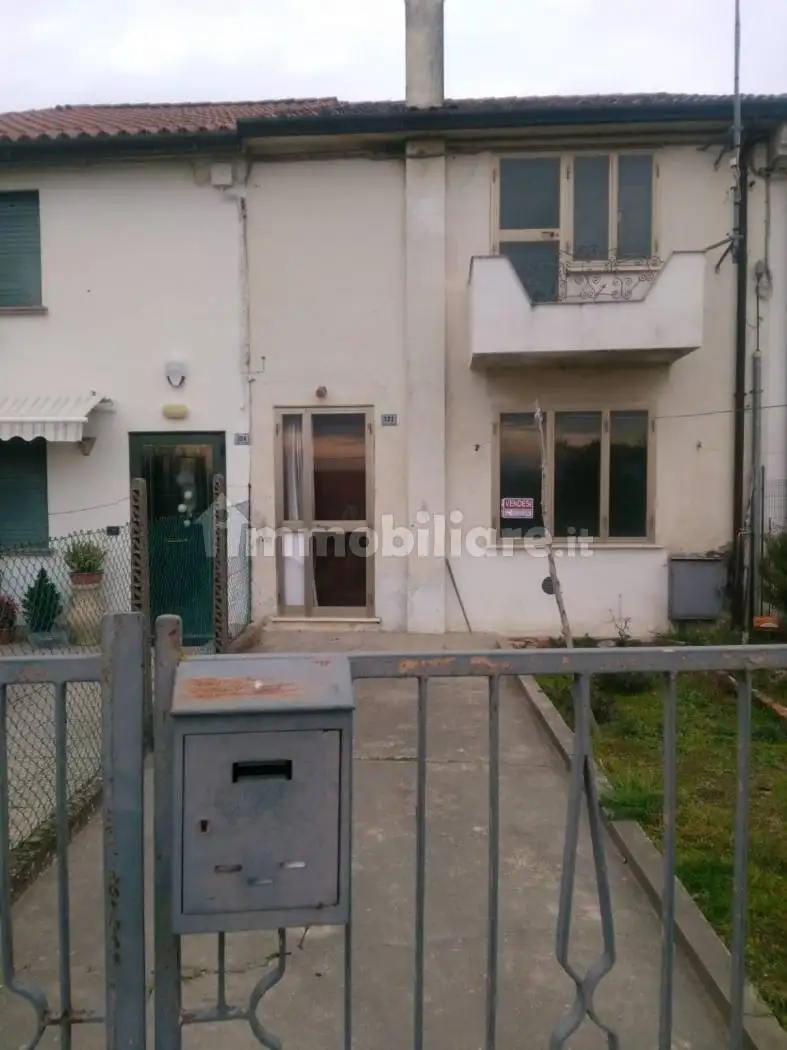Casa indipendente in vendita a Costa di Rovigo