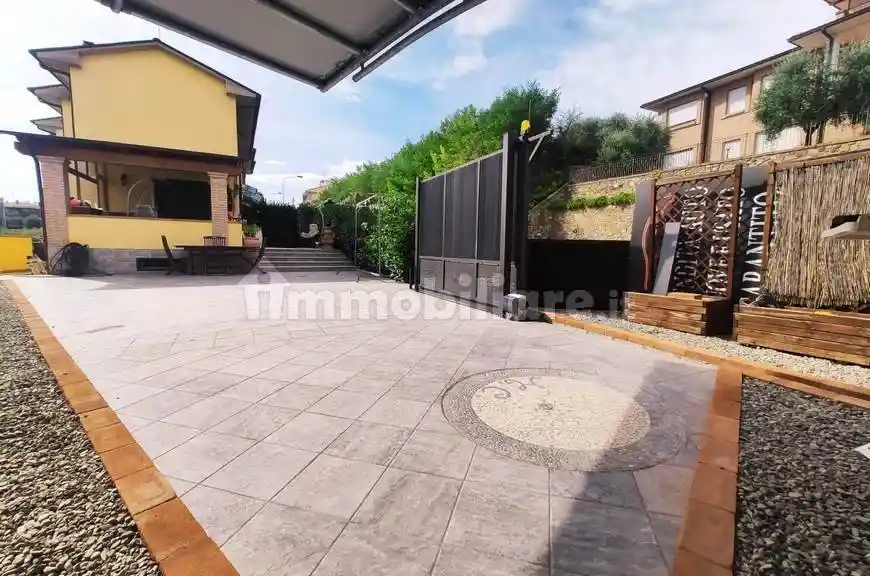 Casa indipendente in vendita a Foiano della Chiana