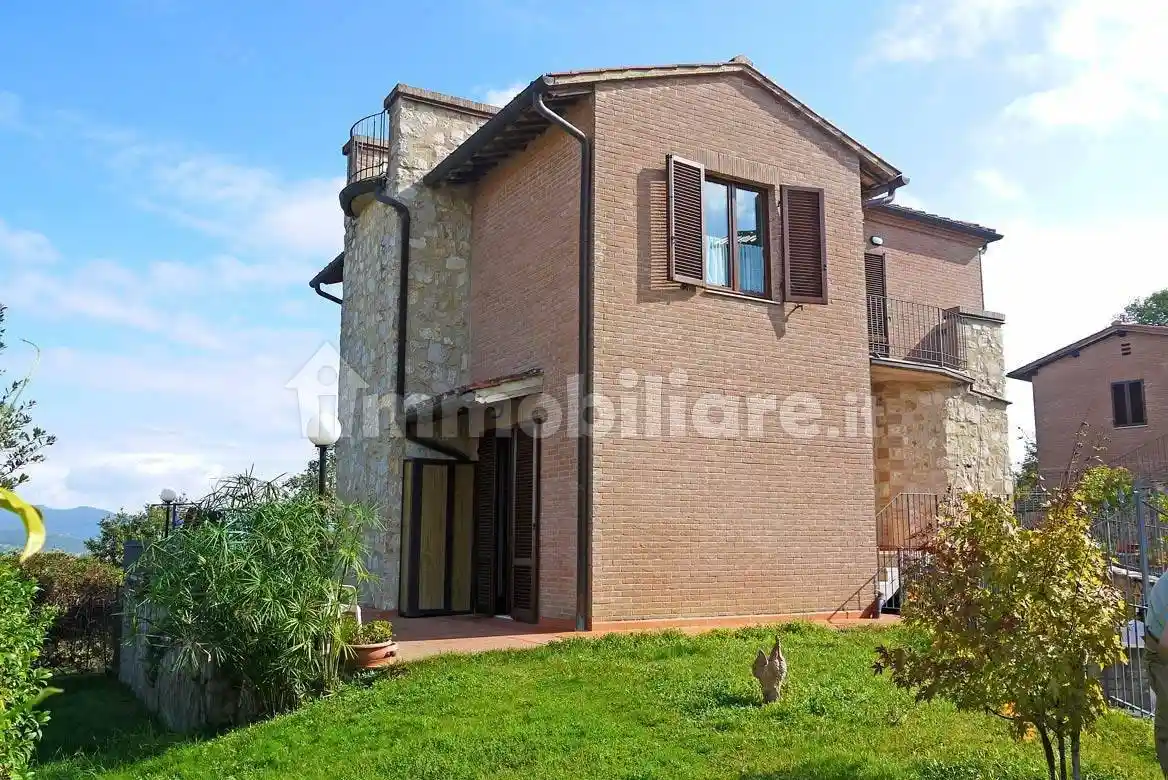Villa in vendita a Castelnuovo Berardenga