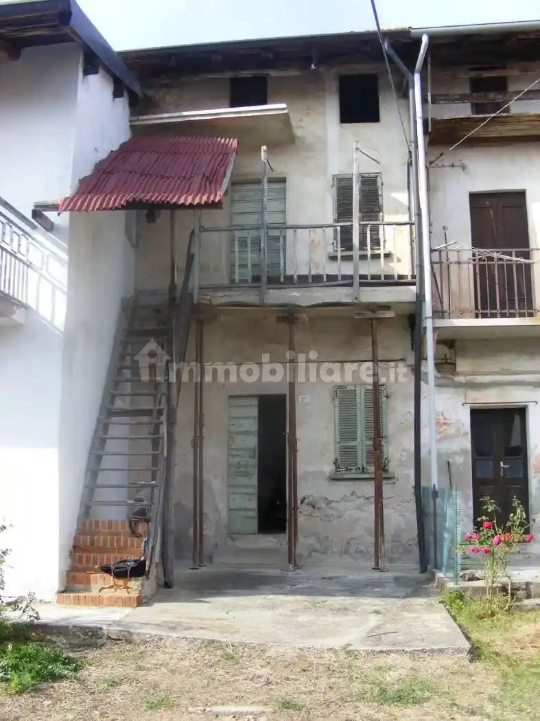 Rustico - Casale in vendita a Agrate Conturbia