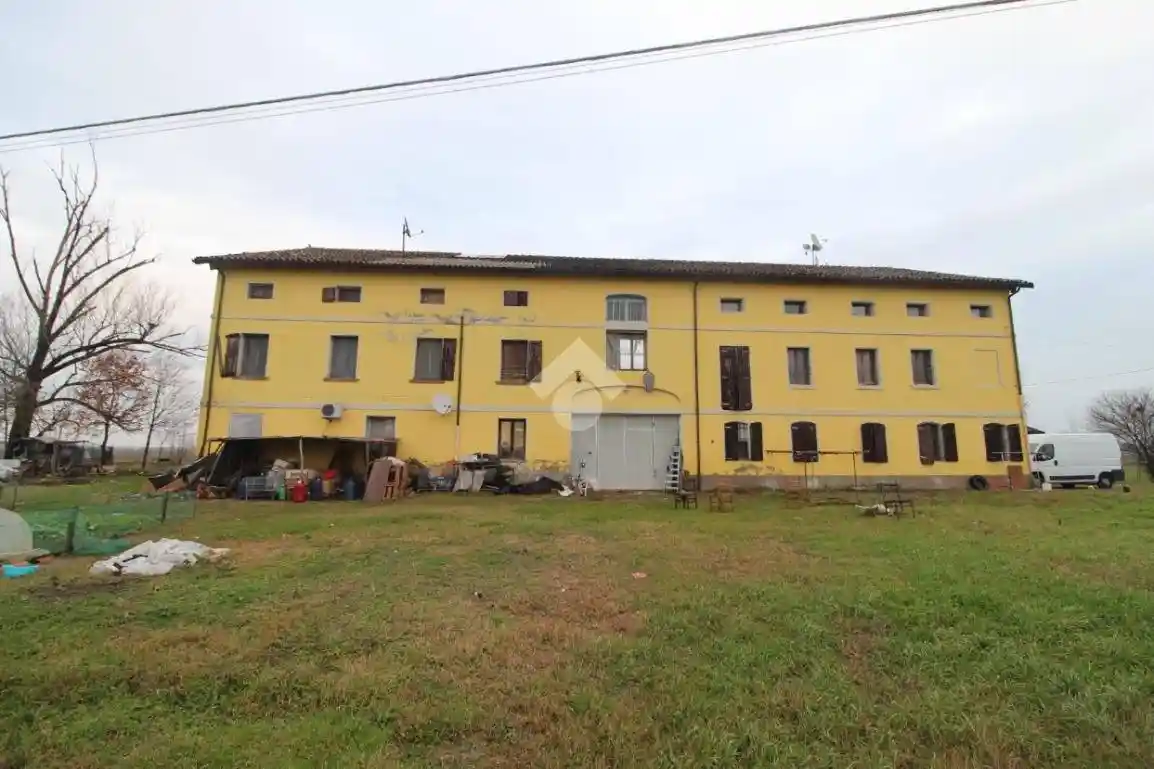 Casa indipendente in vendita a Bagnolo in Piano