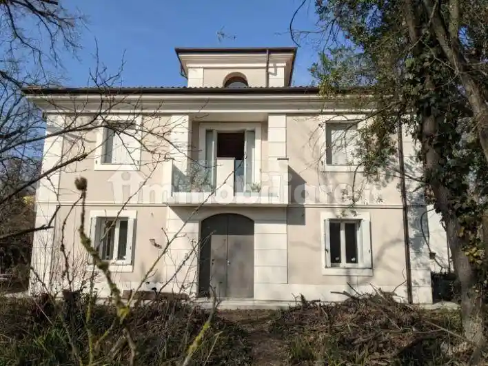 Villa in vendita a San Felice sul Panaro