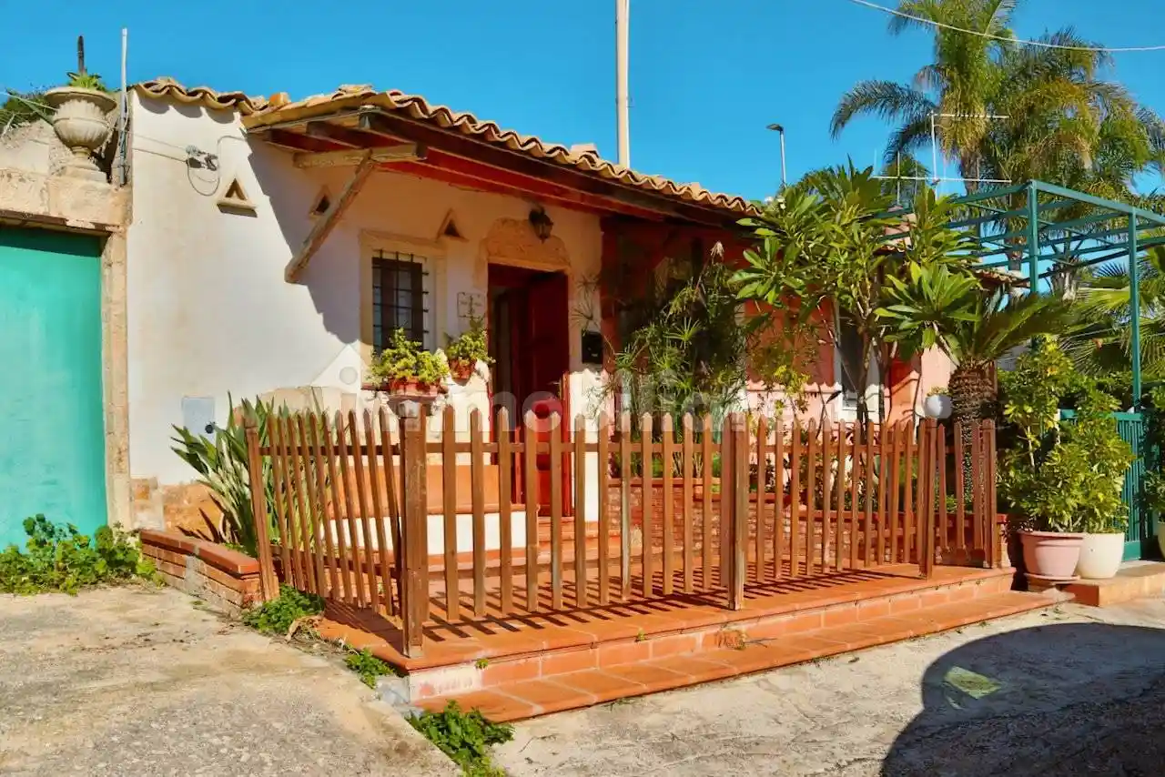 Casa indipendente in vendita a Ragusa