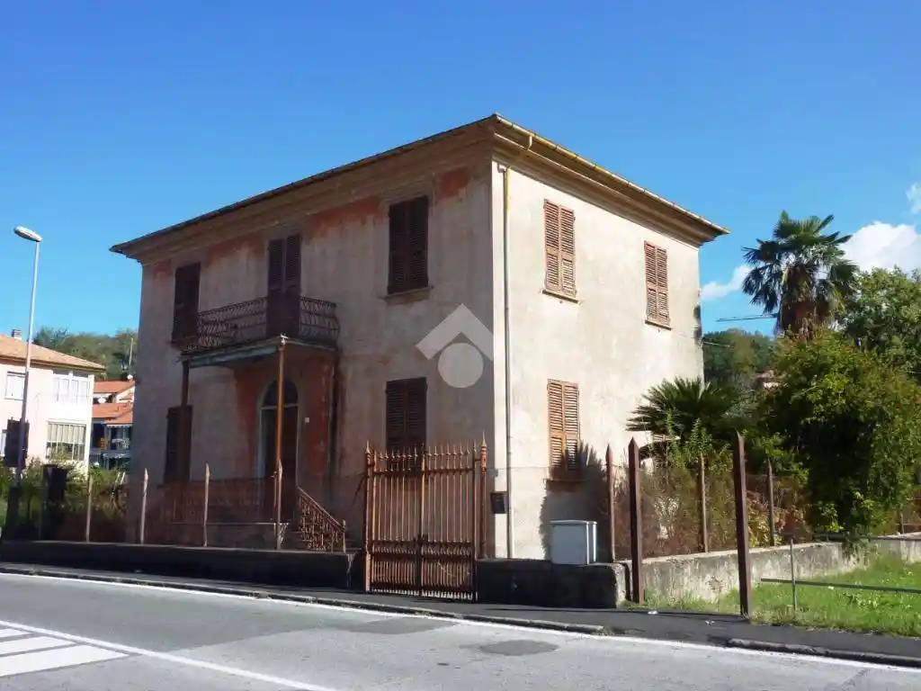 Villa in vendita a Cogorno