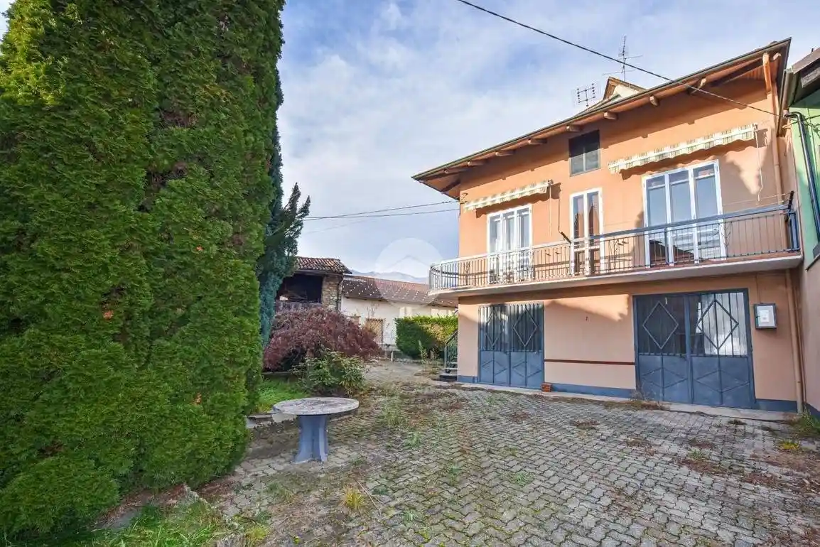 Casa indipendente in vendita a Giaveno