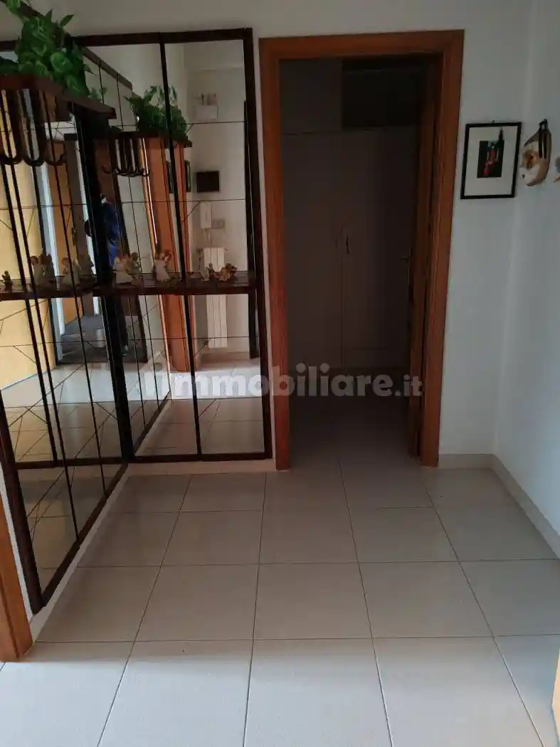 Quadrilocale via Raffaele Arcangelo Beneventi 1, Centro, Matera - foto 3