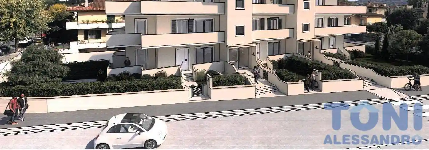 Appartamento in vendita a Capraia e Limite