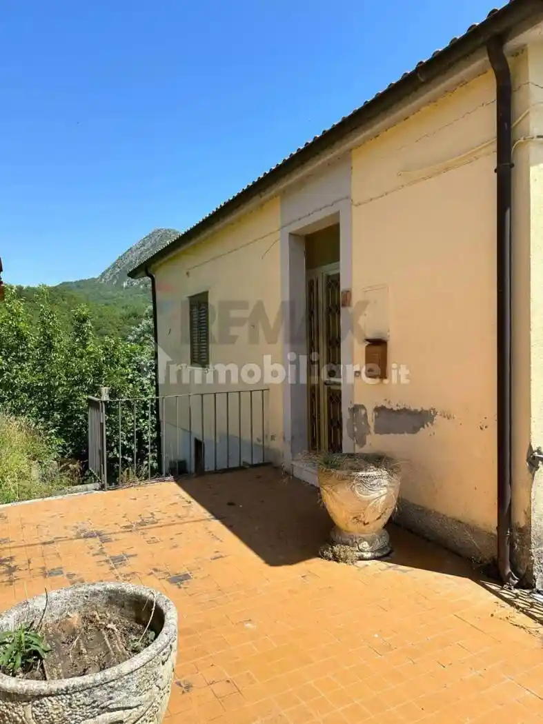 Casa indipendente in vendita a Scapoli