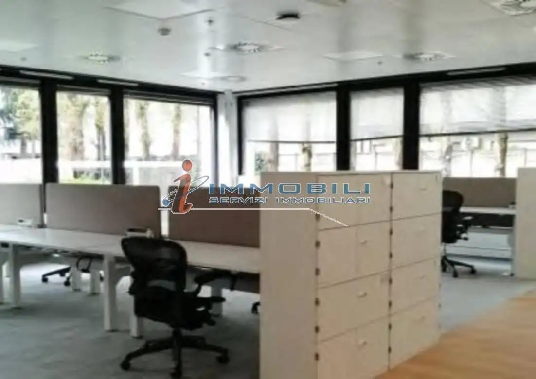 Palazzo - Edificio in vendita a Cernusco sul Naviglio