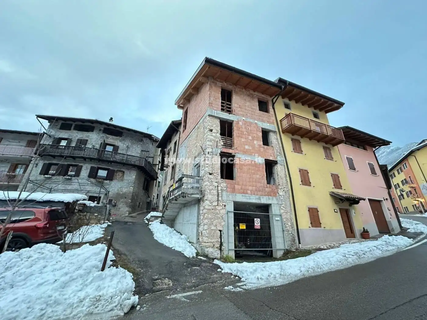 Casa indipendente in vendita a Vallarsa