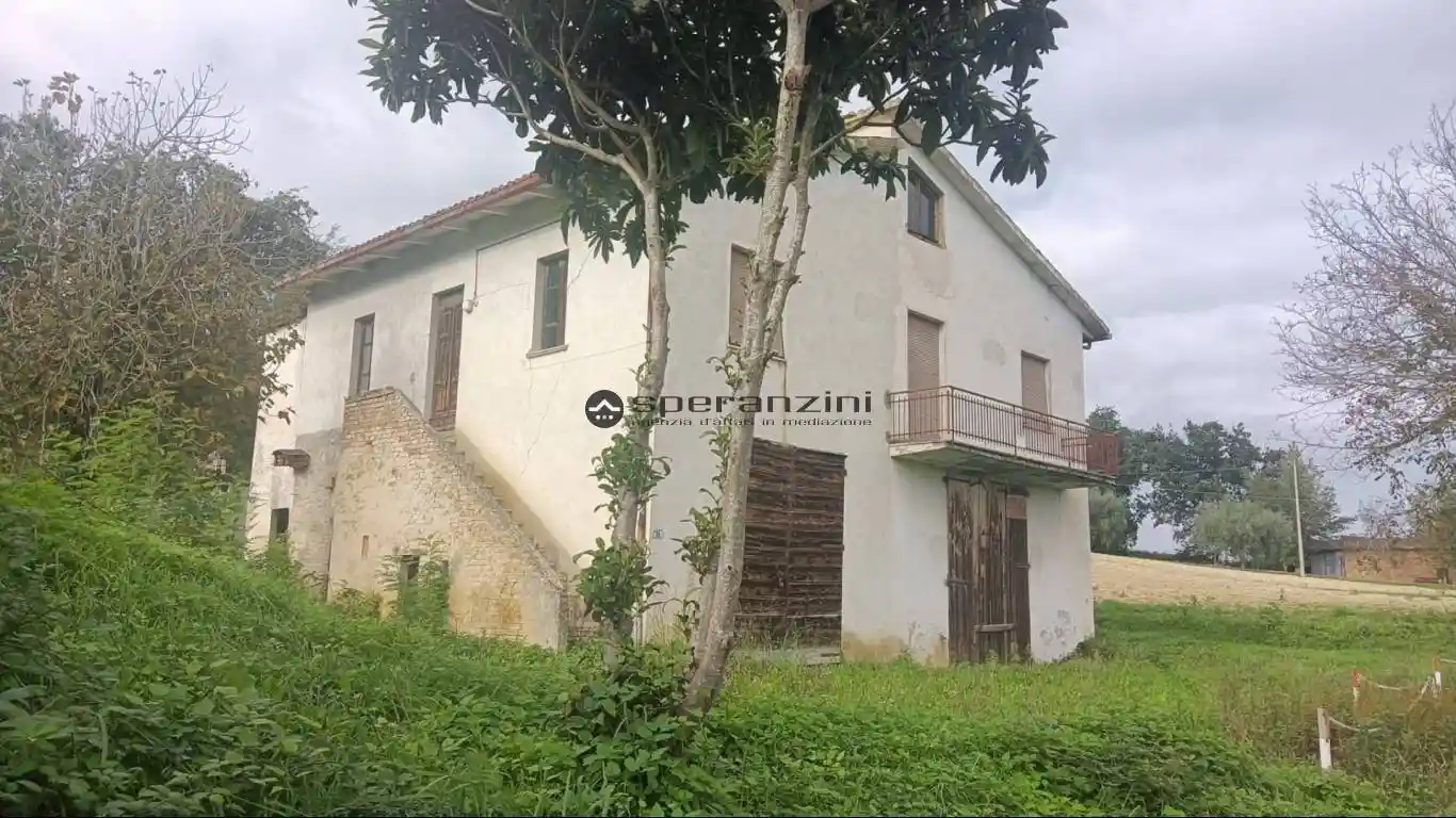 Villa in vendita a Fossombrone