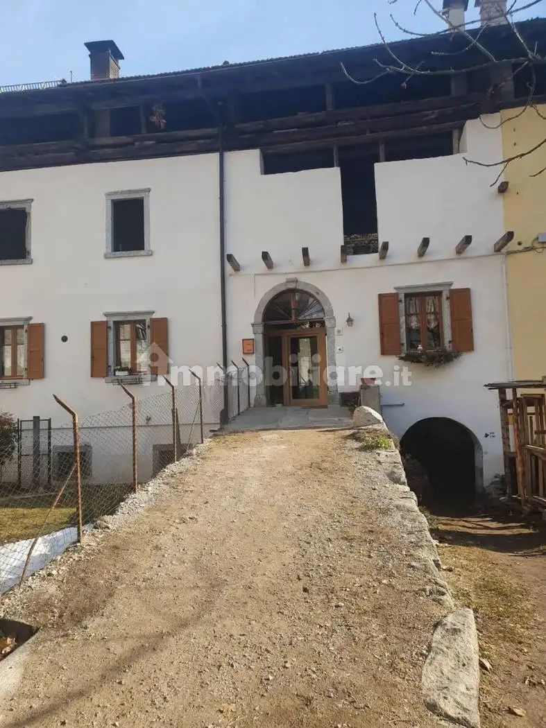 Rustico - Casale in vendita a Borgo Lares