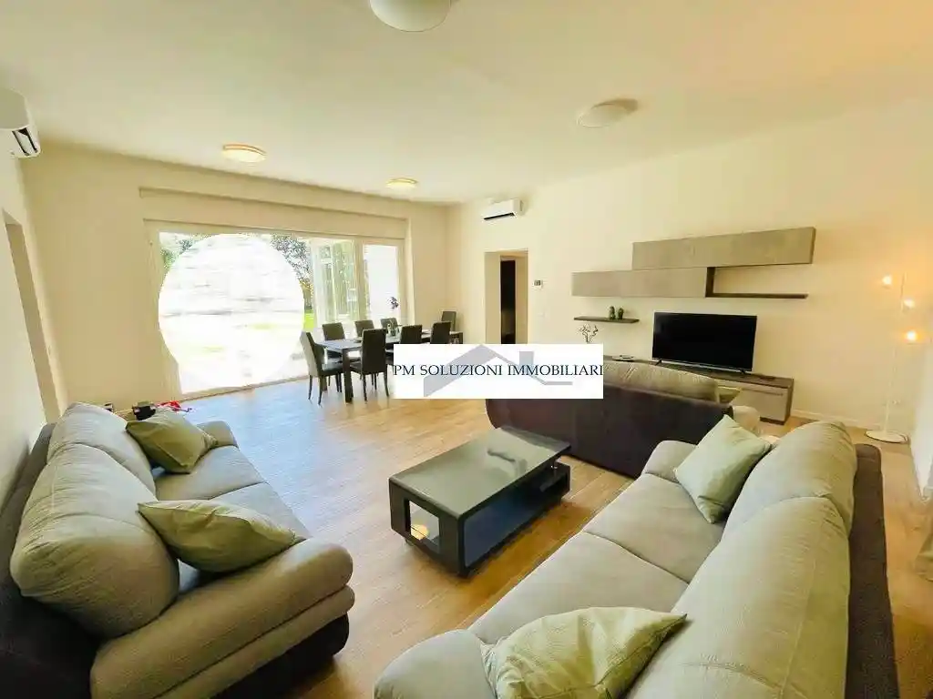 Villa in vendita a Pietrasanta