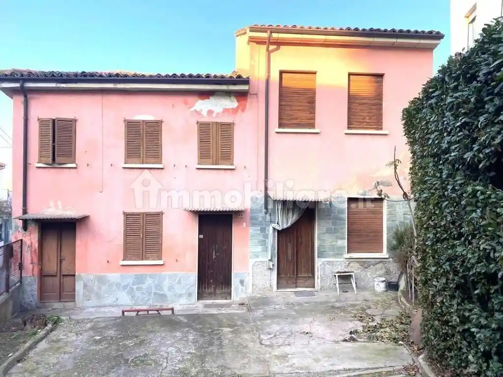 Casa indipendente in vendita a Stradella
