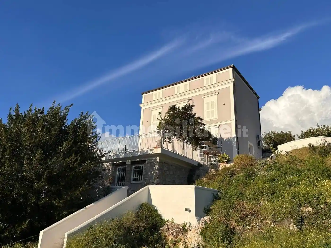 Palazzo - Edificio in vendita a Gaeta