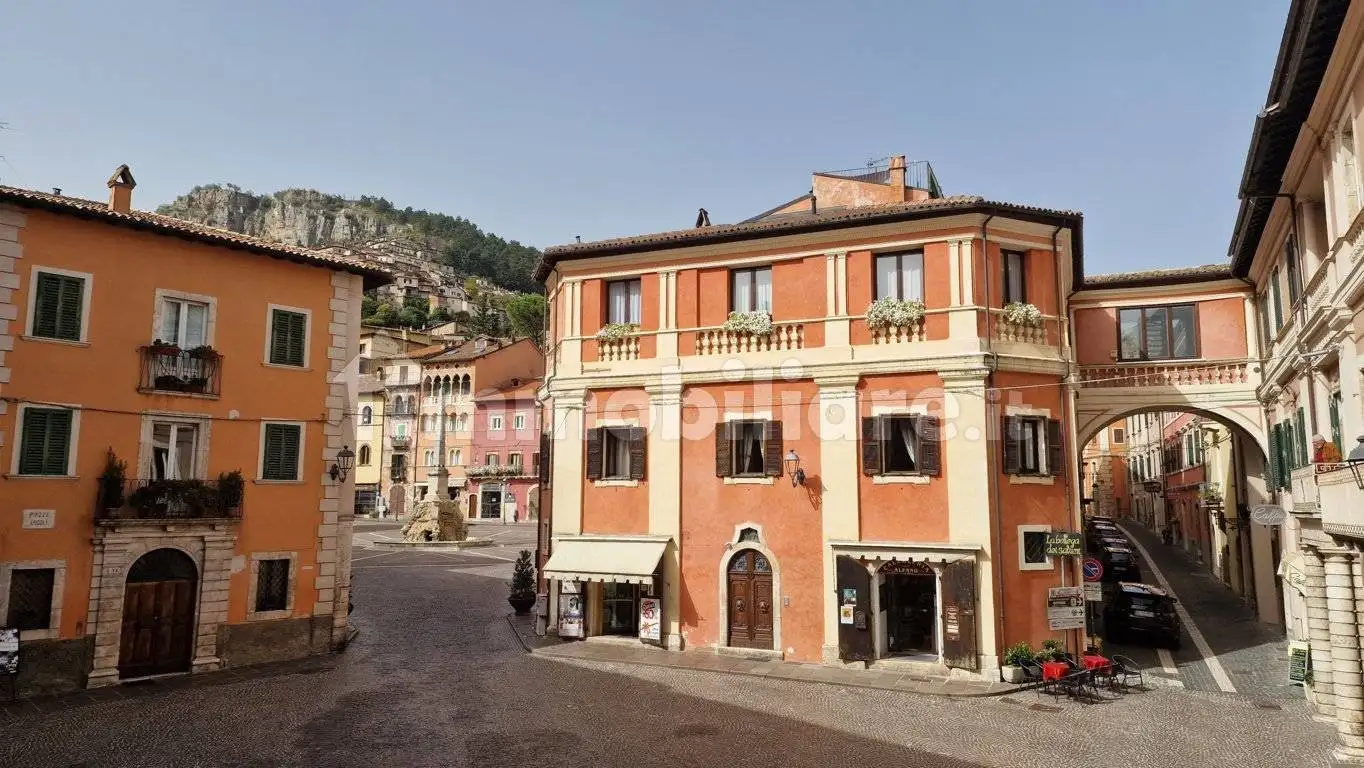 Appartamento in vendita a Tagliacozzo