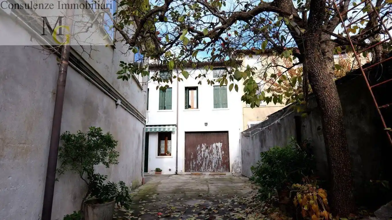 Casa indipendente in vendita a Monteforte d'Alpone