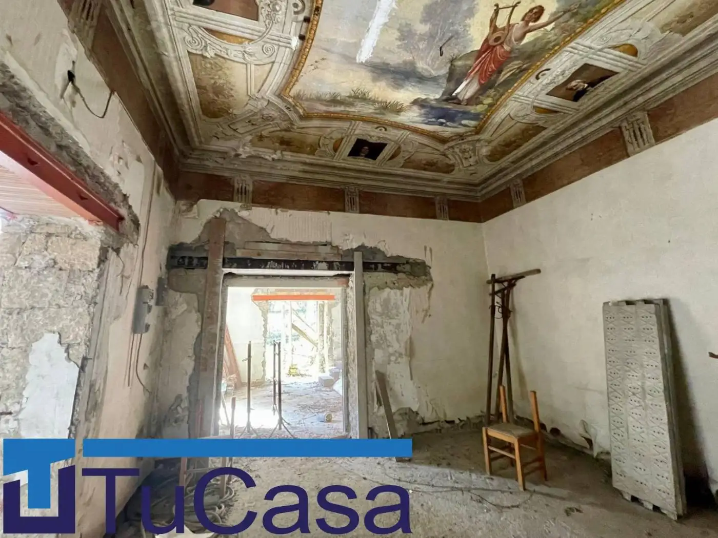 Palazzo - Edificio in vendita a Giugliano in Campania