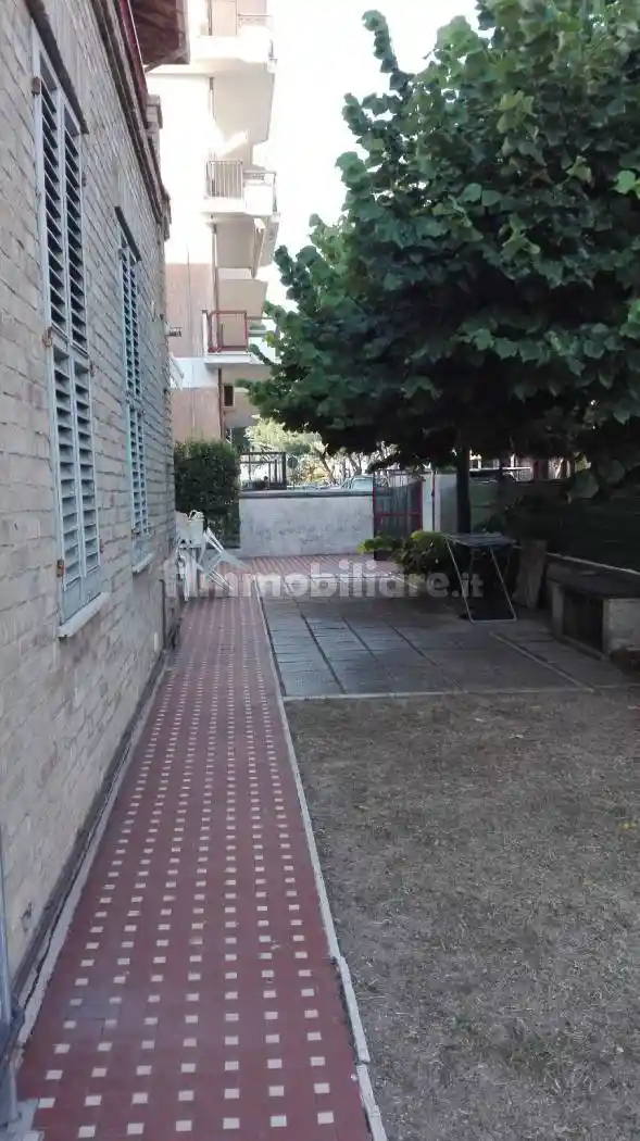 Quadrilocale via Lazio, Lungomare Marconi, Alba Adriatica - foto 4