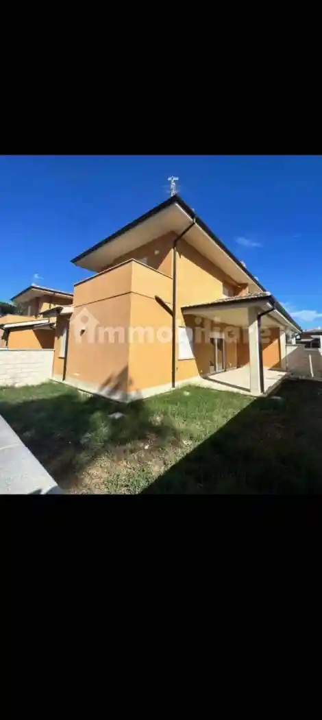 Villa in vendita a Fiumicino