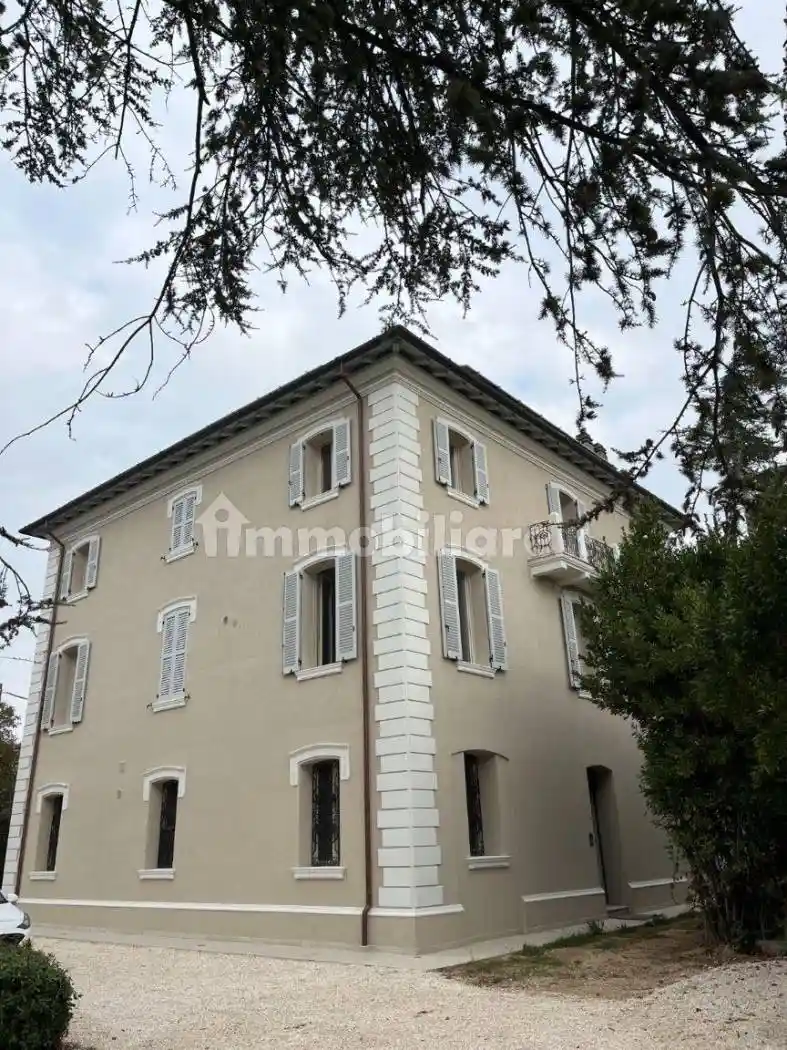 Villa in vendita a Potenza Picena