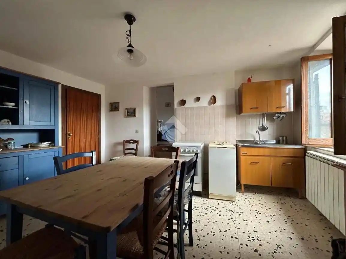 Appartamento in vendita a Montecchio