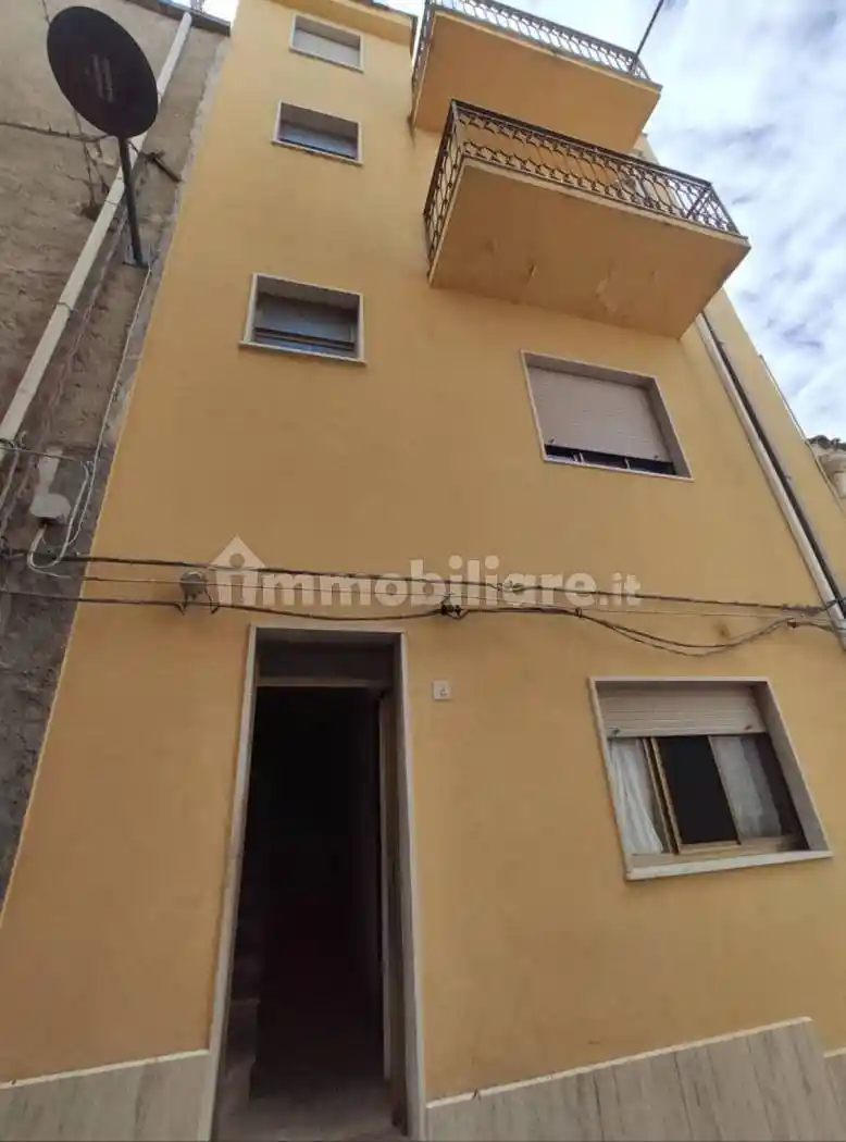 Casa indipendente in vendita a Lascari