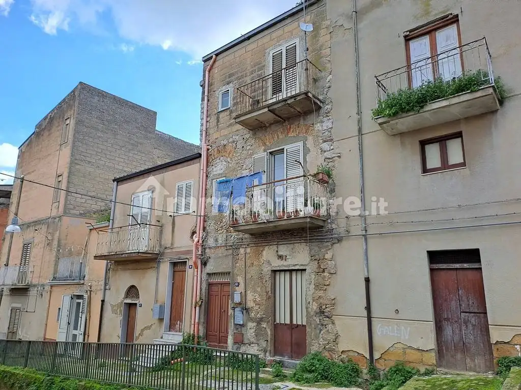 Appartamento in asta a Villarosa