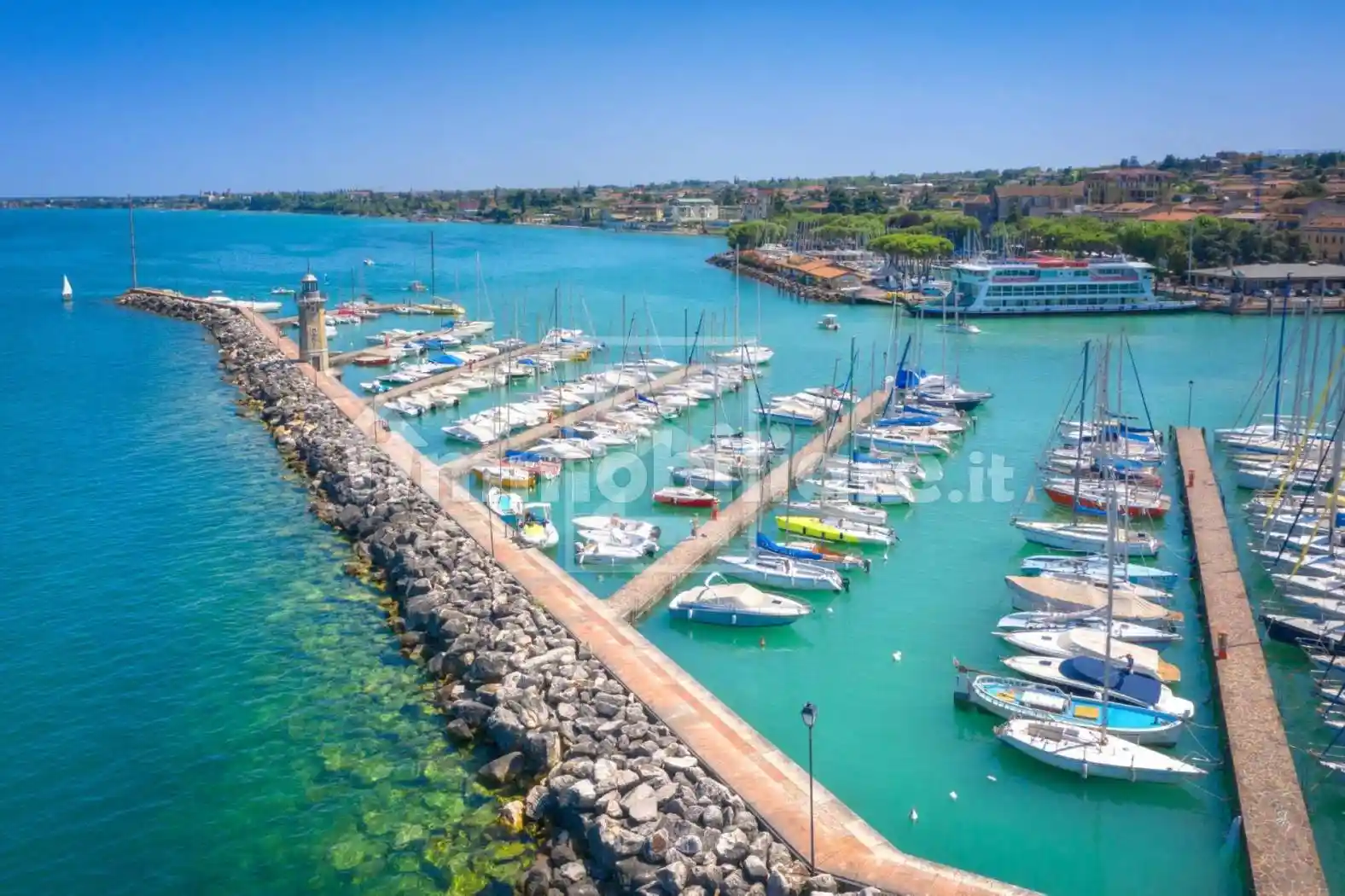 Casa indipendente in vendita a Desenzano del Garda