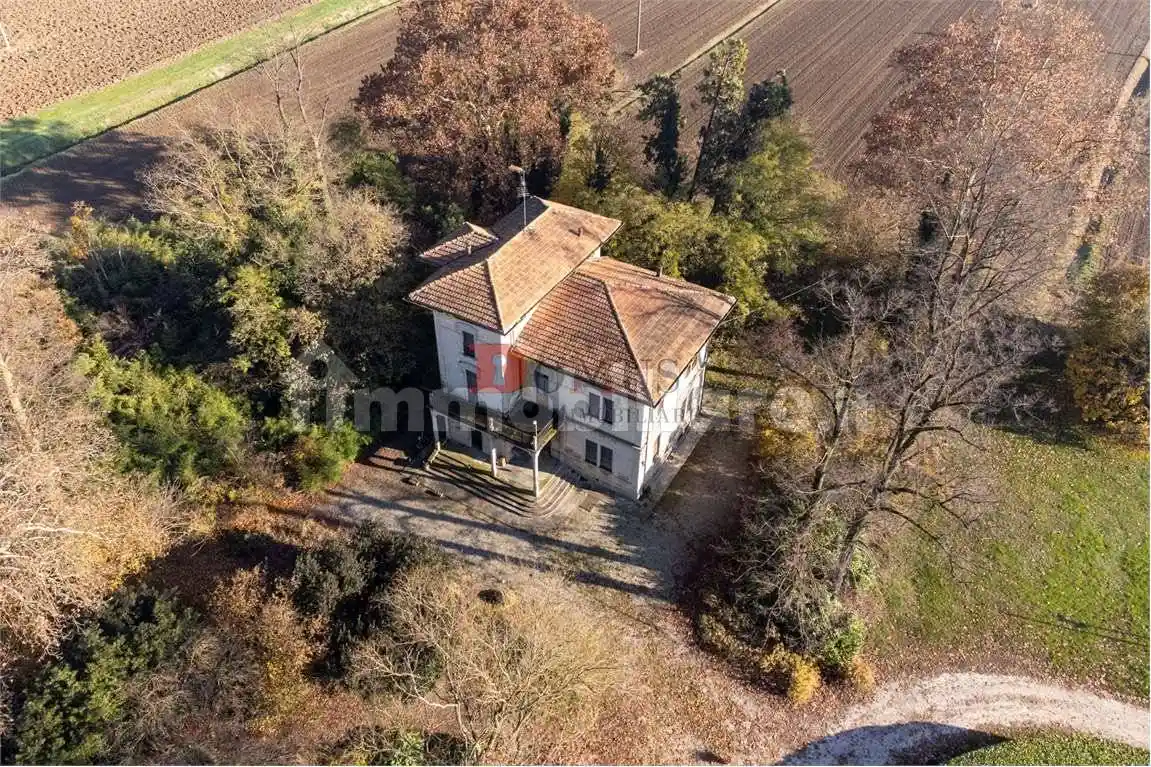 Villa in vendita a Marcaria