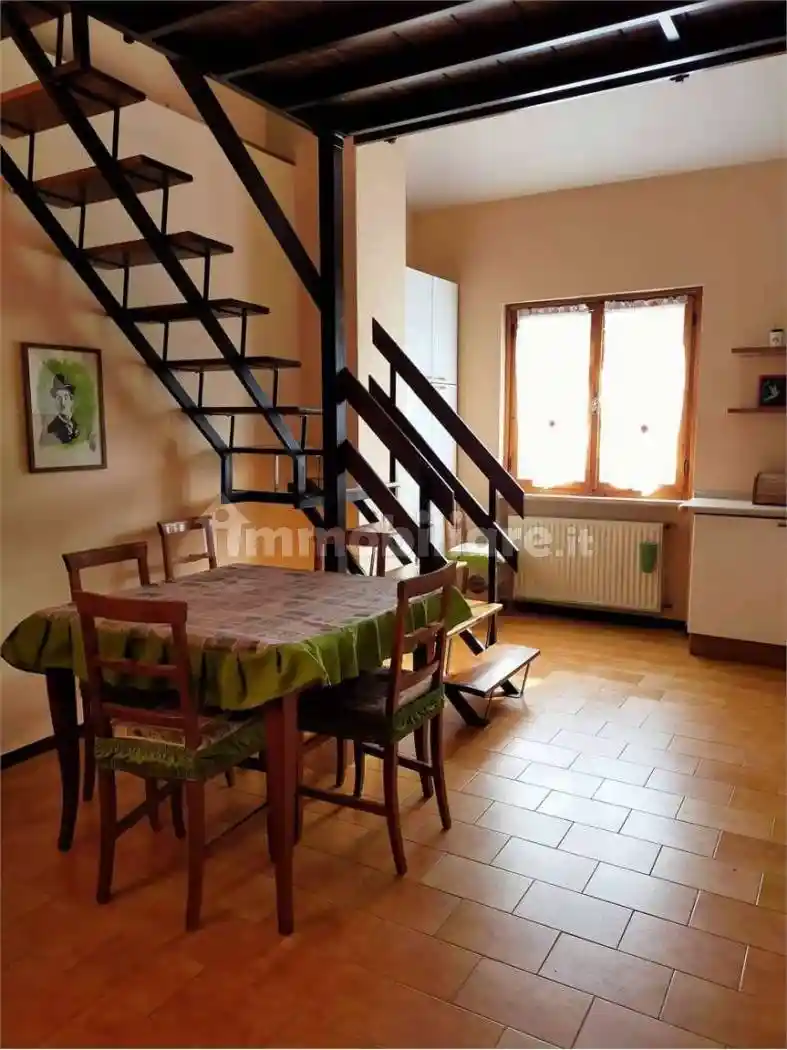 Trilocale buono stato, Centro, Cascia - foto 2