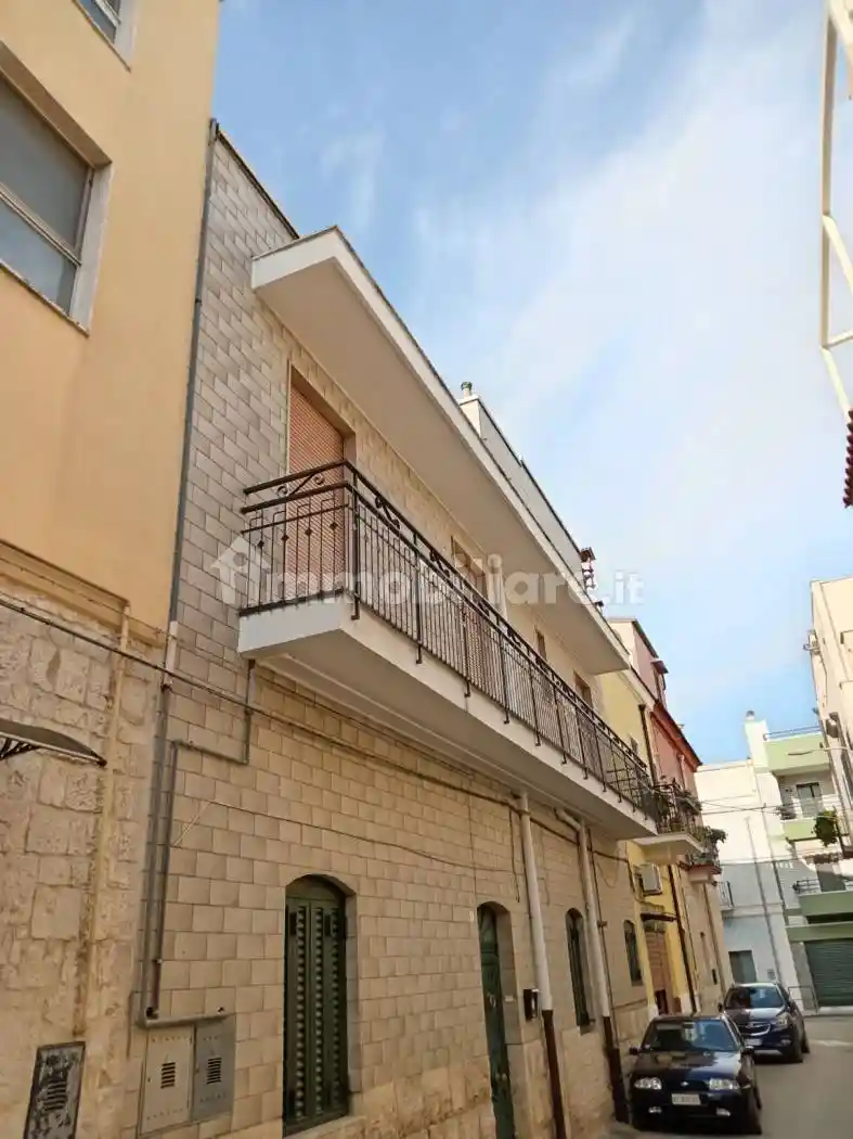 Casa indipendente in vendita a Acquaviva delle Fonti