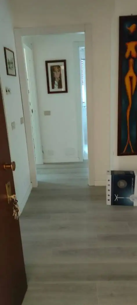 Trilocale via Bellinzona 107, Monte Olimpino, Como