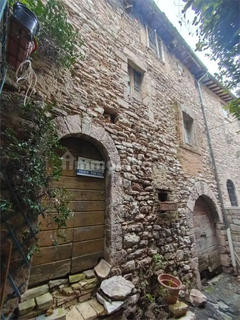 Casa indipendente in vendita a Giano dell'Umbria