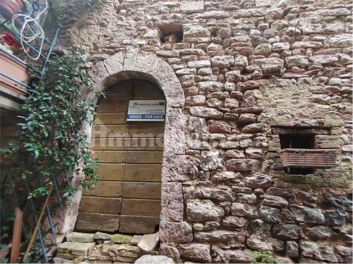 Terratetto unifamiliare 200 m², da ristrutturare, Montecchio, Giano dell'Umbria - foto 4