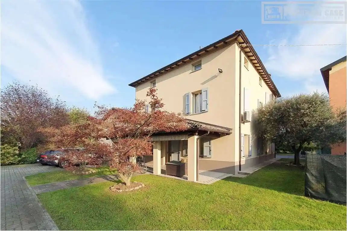 Villa in vendita a Castelnuovo Rangone