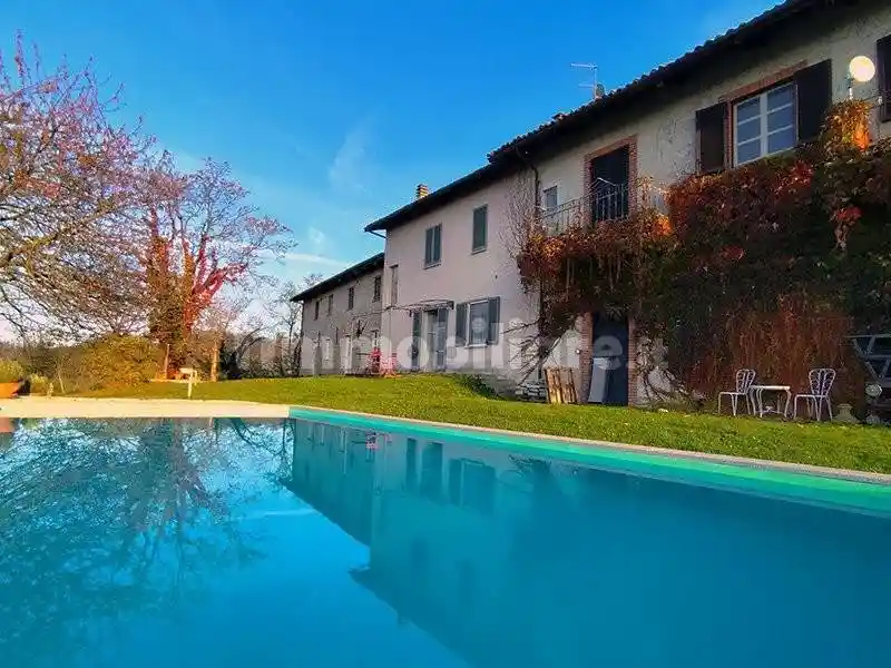 Rustico - Casale in vendita a Dogliani