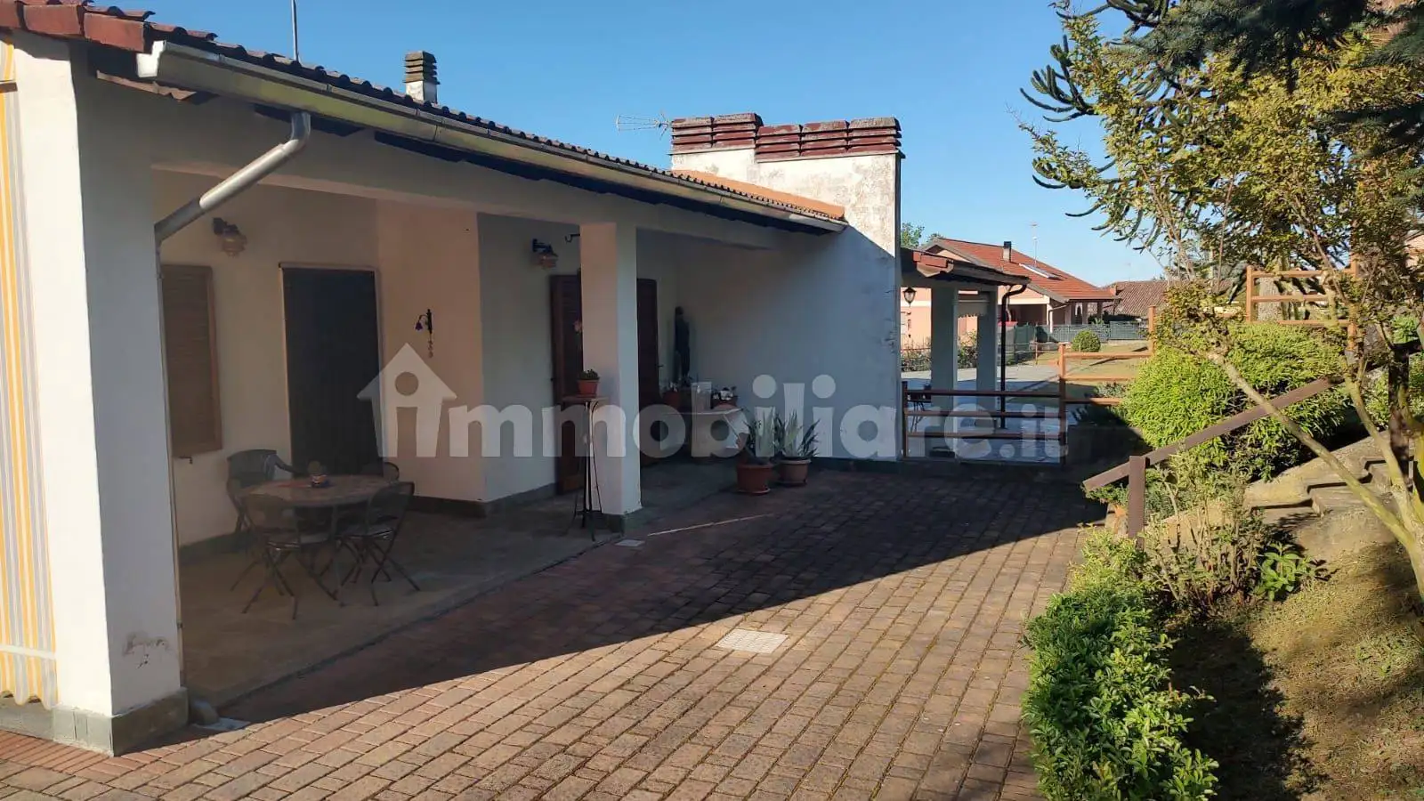 Villa in vendita a Revigliasco d'Asti