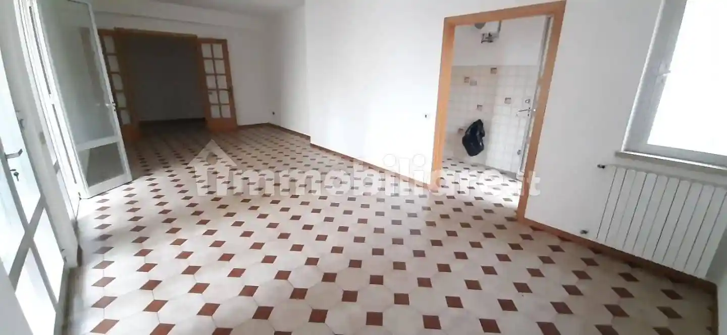 Appartamento in vendita a Cecina