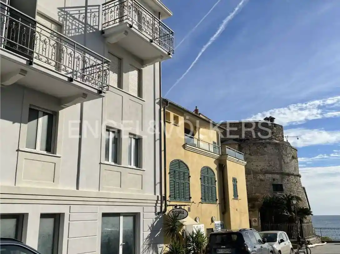 Appartamento in vendita a Alassio