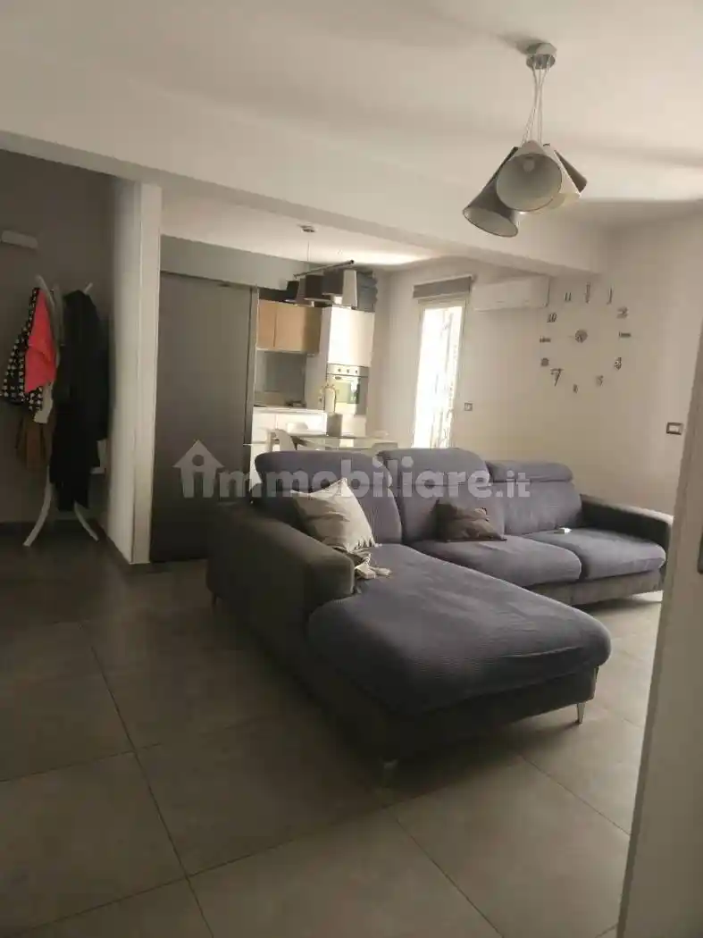 Appartamento in vendita a Aci Catena
