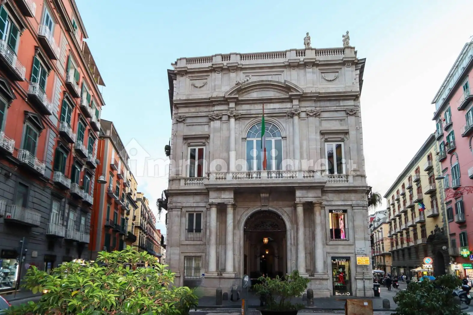 Appartamento in vendita a Napoli