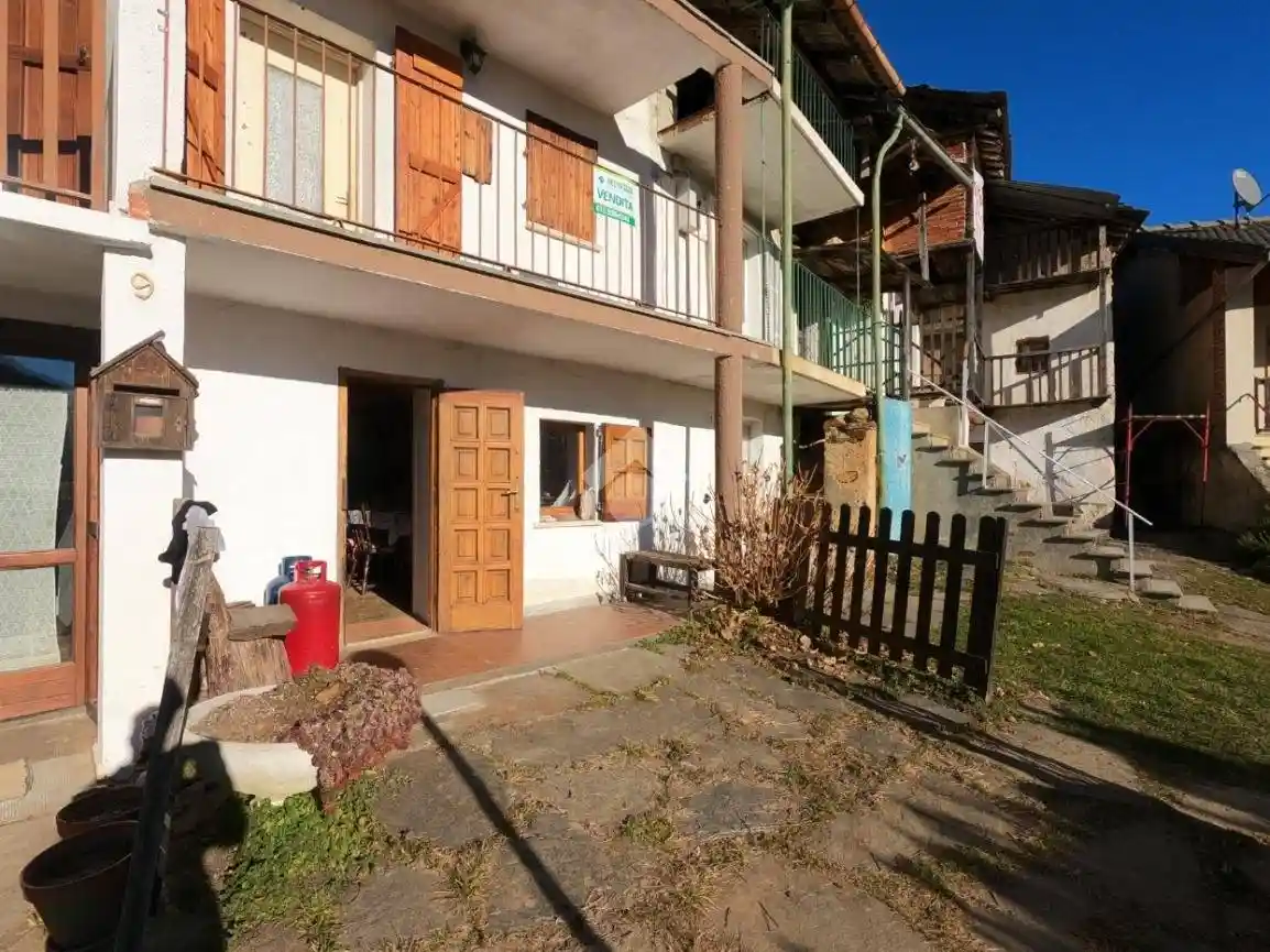Casa indipendente in vendita a Giaveno