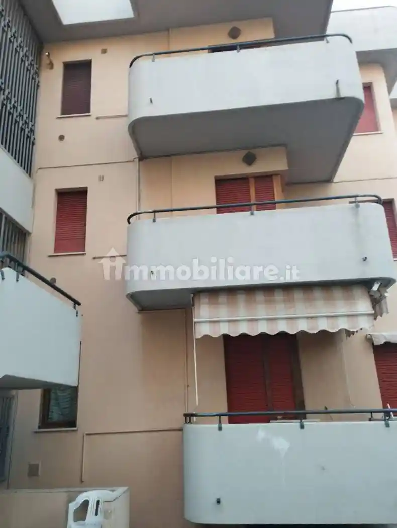 Appartamento viale Giuseppe Mazzini 116, Centro, Alba Adriatica - foto 2