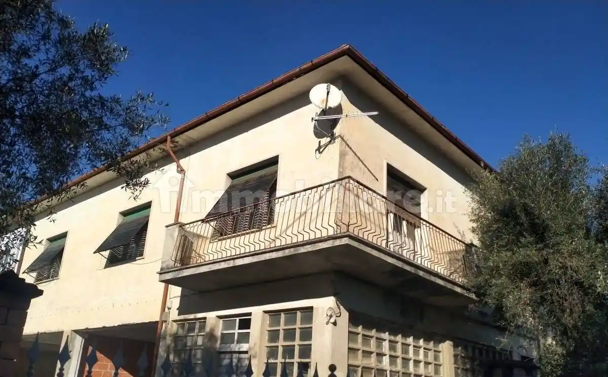 Appartamento in vendita a Massa