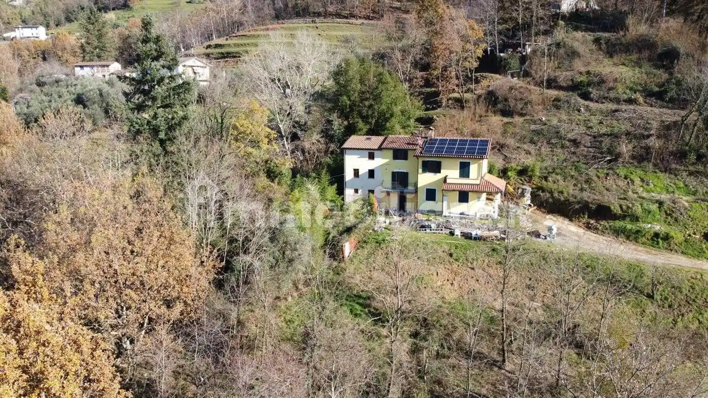 Casa indipendente in vendita a Coreglia Antelminelli