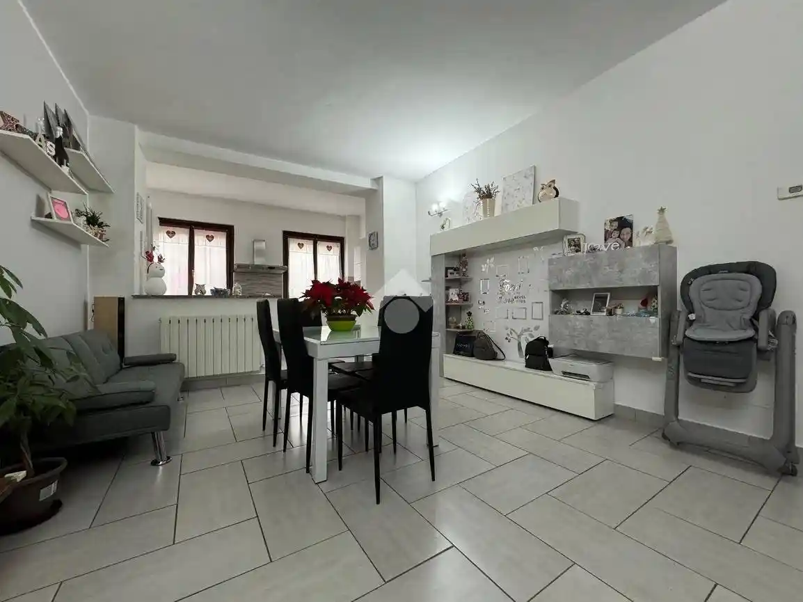 Casa indipendente in vendita a Cameri