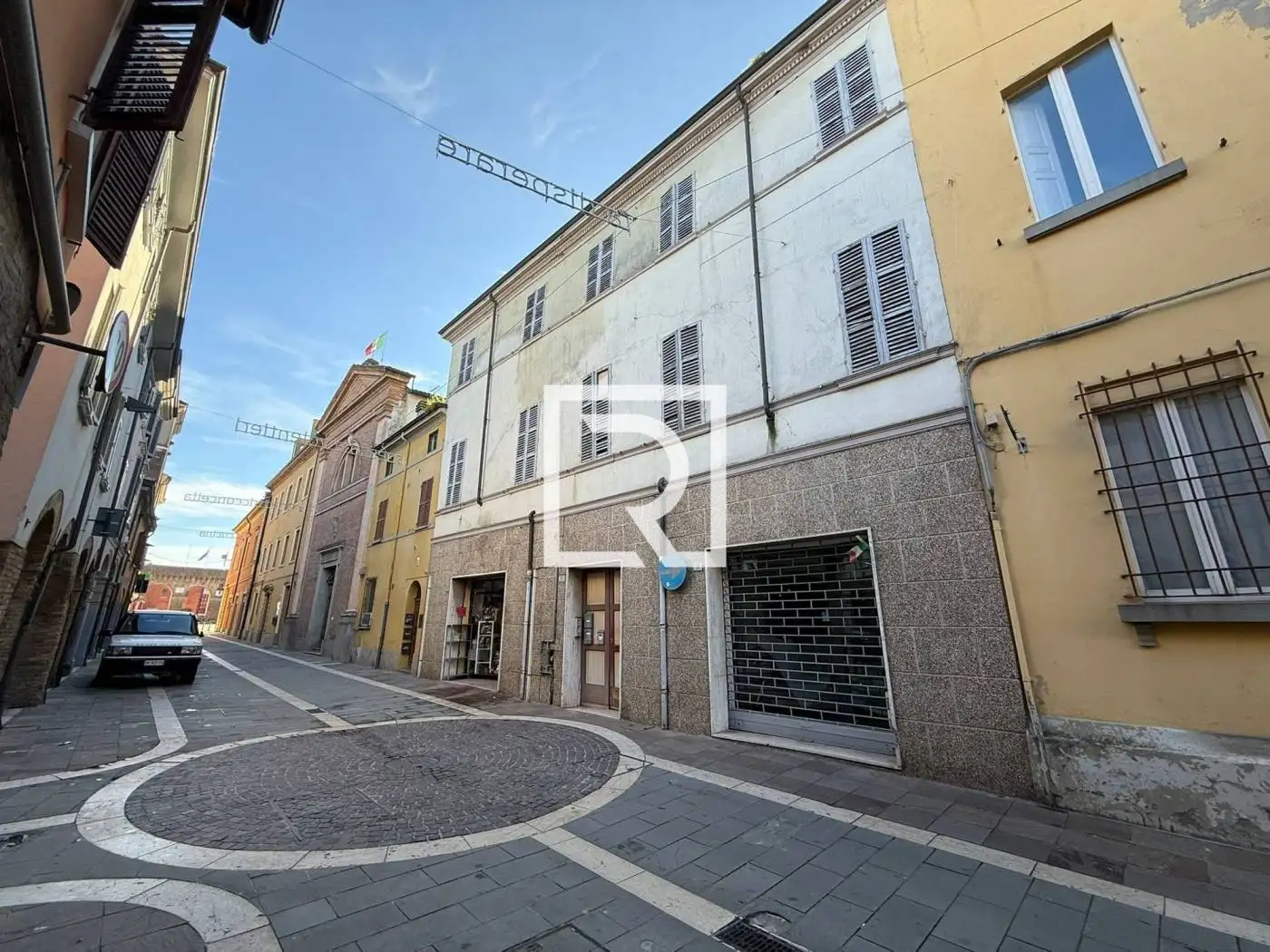 Palazzo - Edificio in vendita a Forlimpopoli