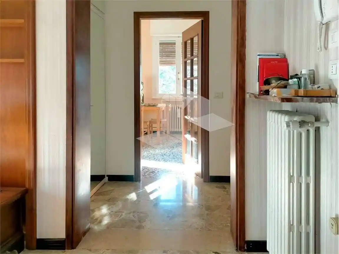 Appartamento buono stato, secondo piano, Regina Pacis, Reggio Emilia - foto 5