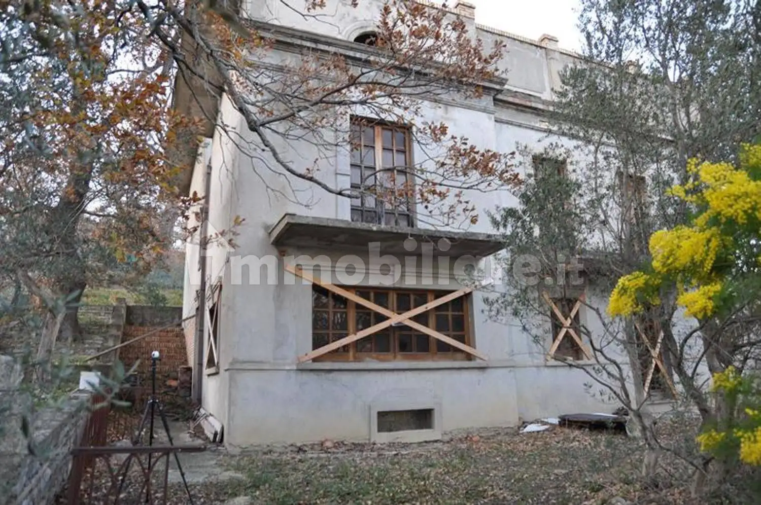 Palazzo - Stabile in asta a Biccari